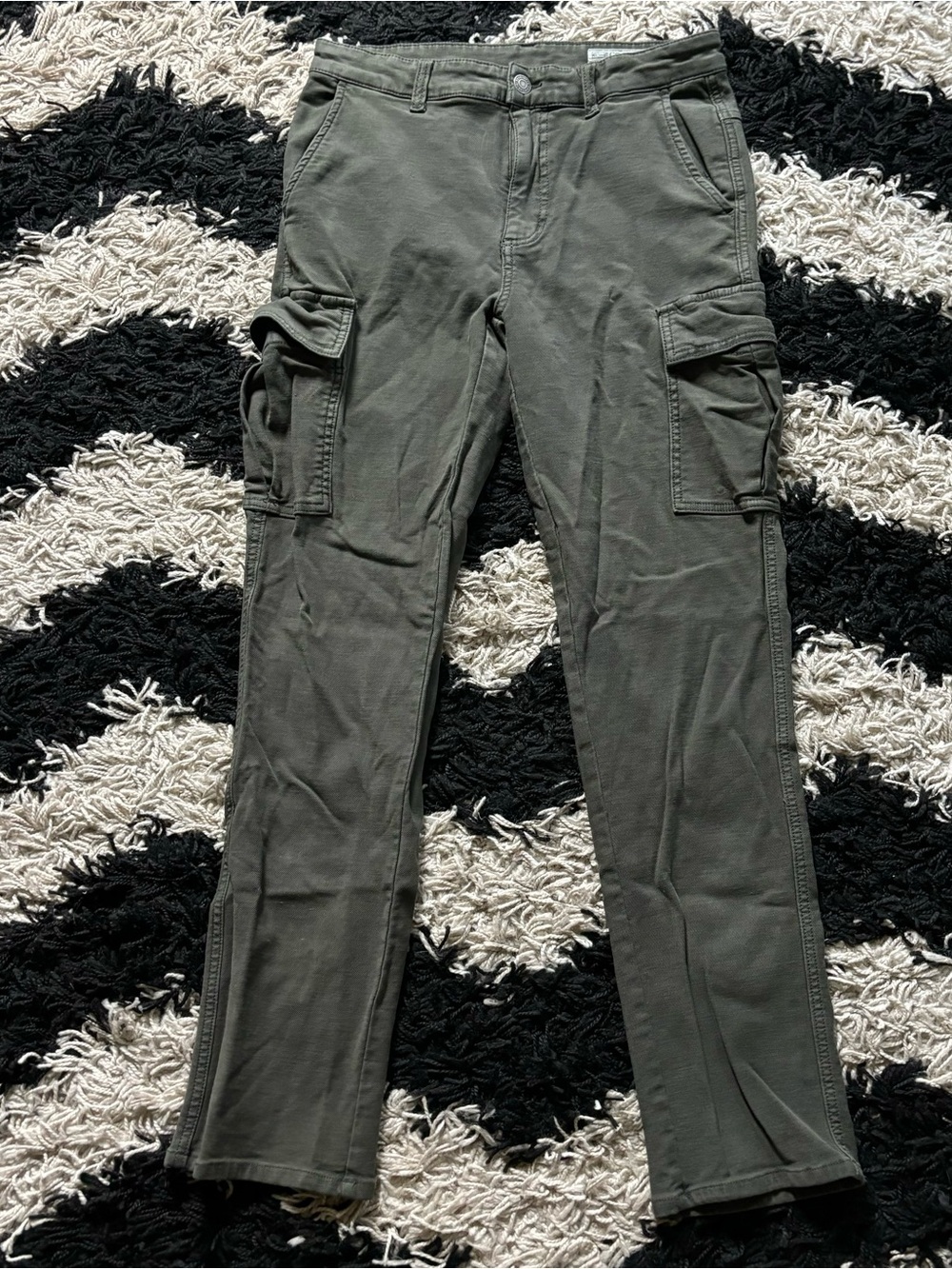 32 Degrees Cool Gorpcore Mid Rise Army Green Straight Leg Cargo Pants